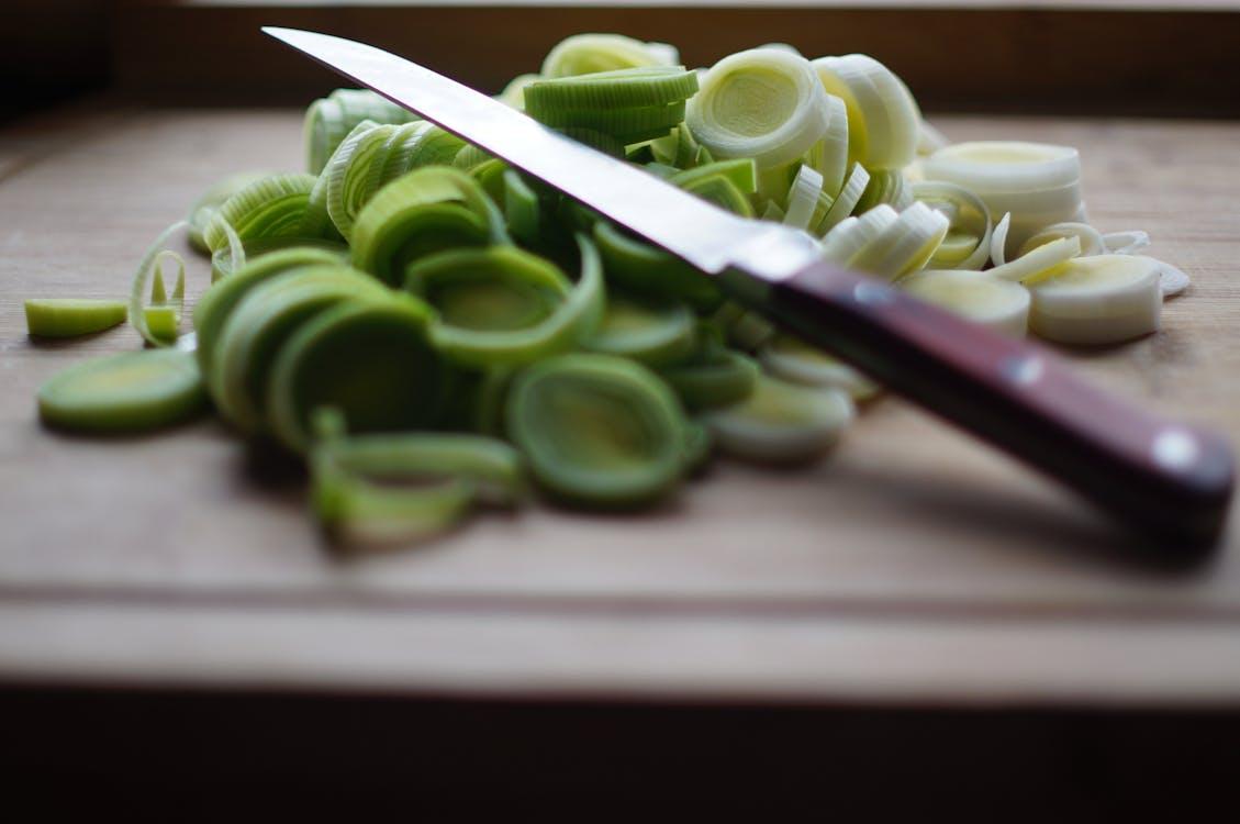 Kegunaan Pisau Dapur Serbaguna Tipe Santoku